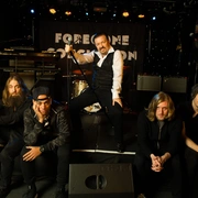 点击查看图片 路上人生 David Brent: Life on the Road
