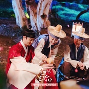 点击查看图片 花开时想月 꽃 피면 달 생각하고