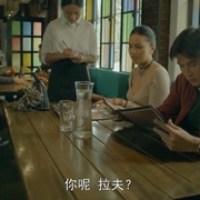 一个女孩和一个男孩 A Girl and A Guy