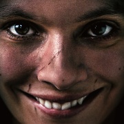 危笑 Smile