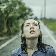 点击查看图片 她和她的她