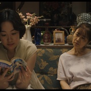 点击查看图片 老师,您能坐在我旁边吗? 先生、私の隣に座っていただけませんか?