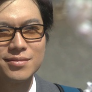 点击查看图片 盲眼的淑则老师 盲目のヨシノリ先生~光を失って心が見えた~