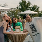 点击查看图片 大哥大姐没出息 第三季 The Other Two Season 3