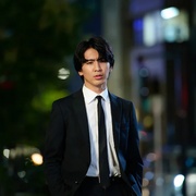爬墙新娘年十八。 18歳、新妻、不倫します。
