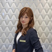 爬墙新娘年十八。 18歳、新妻、不倫します。