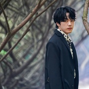 顶斗的季节 꼭두의 계절