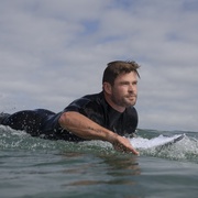 点击查看图片 克里斯·海姆斯沃斯的鲨滩奇遇 Shark Beach with Chris Hemsworth