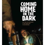 在黑暗中回家 Coming Home in the Dark