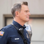 点击查看图片 紧急呼救 第八季 9-1-1 Season 8