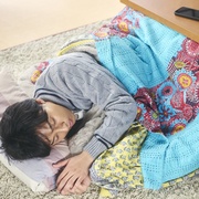想踢沉迷男的女人 ハマる男に蹴りたい女
