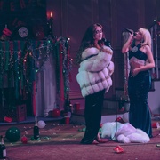 点击查看图片 塞布丽娜·卡彭特:无厘头圣诞 A Nonsense Christmas with Sabrina Carpenter