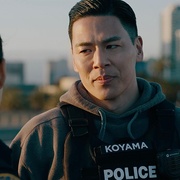 点击查看图片 待命警察 On Call