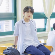 求安慰少年 소년을 위로해줘