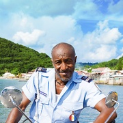点击查看图片 天堂岛疑云 第二季 Death in Paradise Season 2