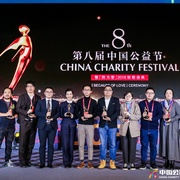 点击查看图片 别哭!妈妈