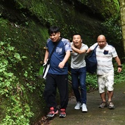 嘿，蠢贼