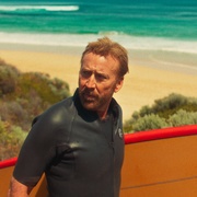 点击查看图片 冲浪惊魂 The Surfer