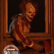 点击查看图片 玉米地小丑 Clown in A Cornfield