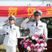 爱上海军蓝