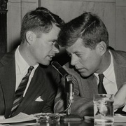 点击查看图片 转折点:原子弹与冷战 Turning Point: The Bomb and the Cold War
