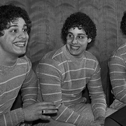 孪生陌生人 Three Identical Strangers