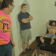 点击查看图片 被挠 Tickled
