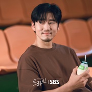 点击查看图片 TRY:我们成为奇迹 TRY:우리는 기적이 된다