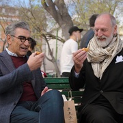 尤金·列维的宅老爹旅行 第一季 The Reluctant Traveler with Eugene Levy Season 1