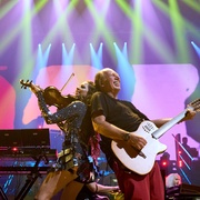 点击查看图片 汉斯·季默与朋友们:沙漠之钻 Hans Zimmer & Friends: Diamonds in the Desert