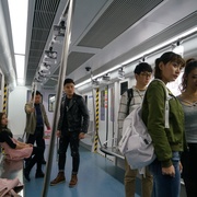 点击查看图片 无限逆境之末班地铁