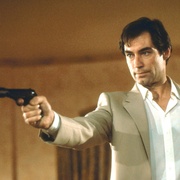点击查看图片 007之黎明生机 The Living Daylights