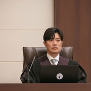 点击查看图片 法官李汉英 판사 이한영