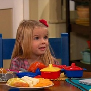 点击查看图片 查莉成长日记 第三季 Good Luck Charlie Season 3