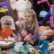 点击查看图片 查莉成长日记 第三季 Good Luck Charlie Season 3
