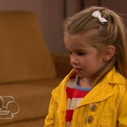 点击查看图片 查莉成长日记 第三季 Good Luck Charlie Season 3