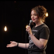 点击查看图片 弗恩·布雷迪:自闭症比基尼女王 Fern Brady: Autistic Bikini Queen