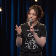 点击查看图片 弗恩·布雷迪:自闭症比基尼女王 Fern Brady: Autistic Bikini Queen