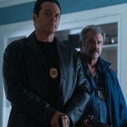 点击查看图片 逃出水泥地 Dragged Across Concrete