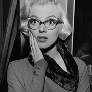 点击查看图片 愿嫁金龟婿 How to Marry a Millionaire