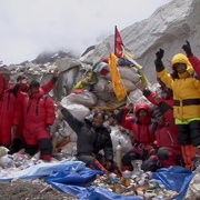 点击查看图片 珠峰清道夫 Death Zone: Cleaning Mount Everest