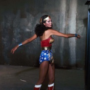点击查看图片 神奇女侠 第一季 Wonder Woman Season 1