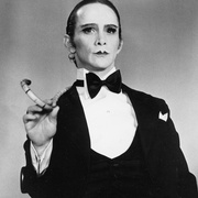 点击查看图片 歌厅 Cabaret