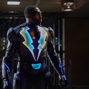 点击查看图片 黑霹雳 第一季 Black Lightning Season 1