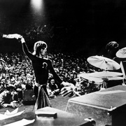 点击查看图片 给我庇护 Gimme Shelter