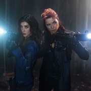 点击查看图片 鬼玩人 第二季 Ash vs. Evil Dead Season 2