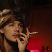 年轻女子 Jeune femme