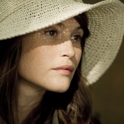 点击查看图片 新包法利夫人 Gemma Bovery