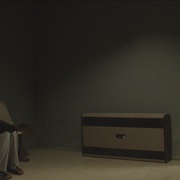 点击查看图片 阴影之下 Under the Shadow