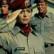 点击查看图片 小迷糊当大兵 Private Benjamin